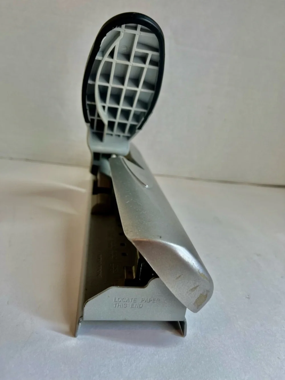 Swingline Silver and Black Heavy-Duty 3-Hole Punch (Mint Condition) (Ergonomic)